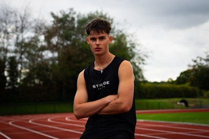 Runner wearing the STRYDE SMOOTH Training Club vest