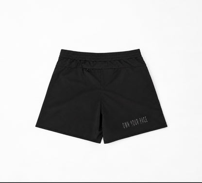 STRYDE SMOOTH Training Club running shorts detail